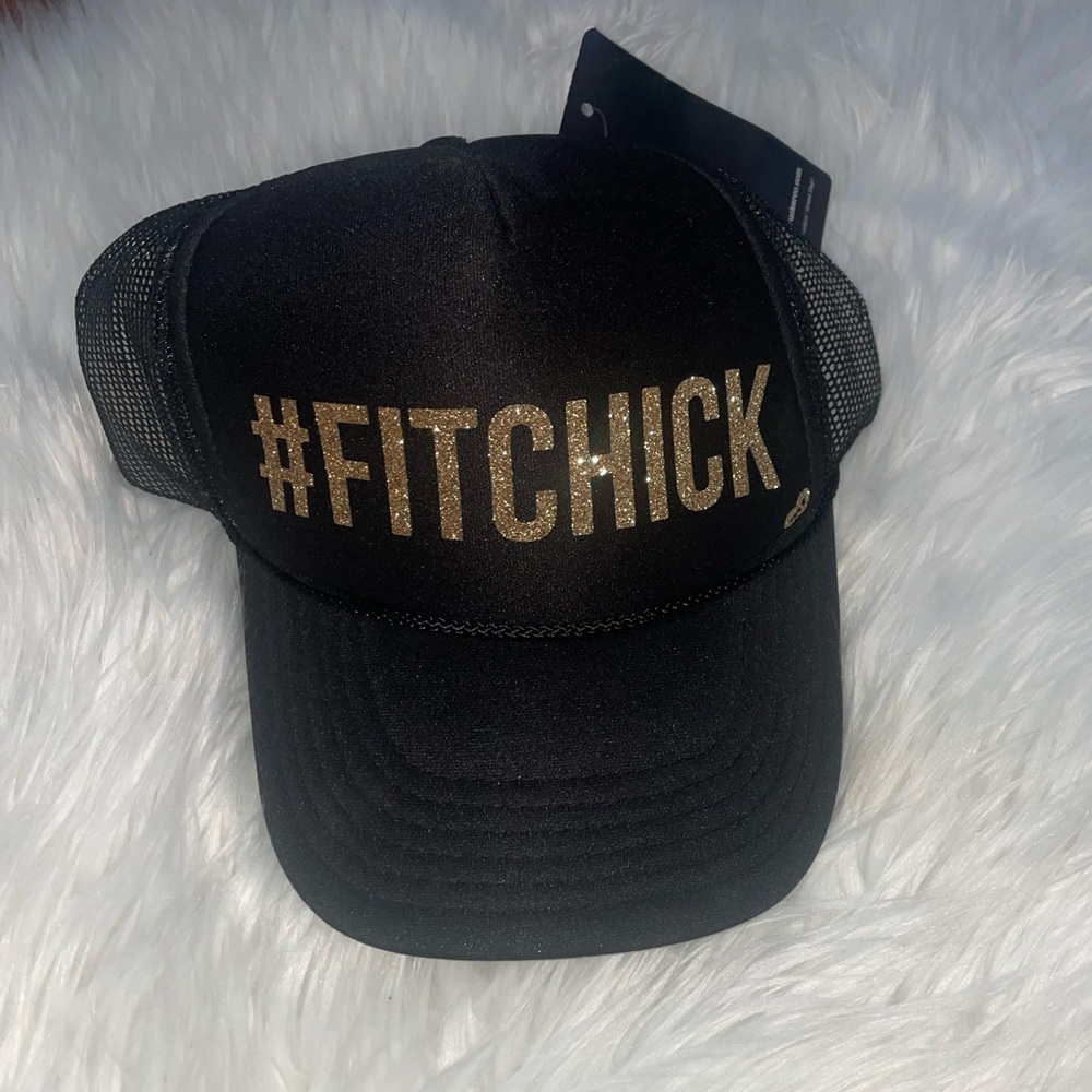 NWT trucker hat #fitchick